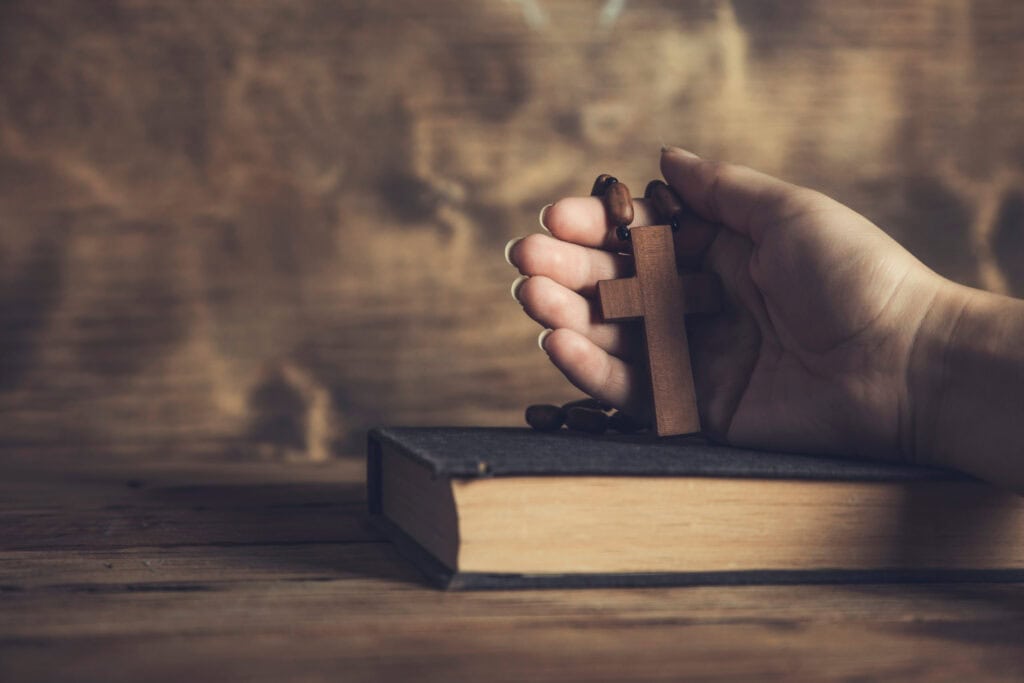 Praying with Bible